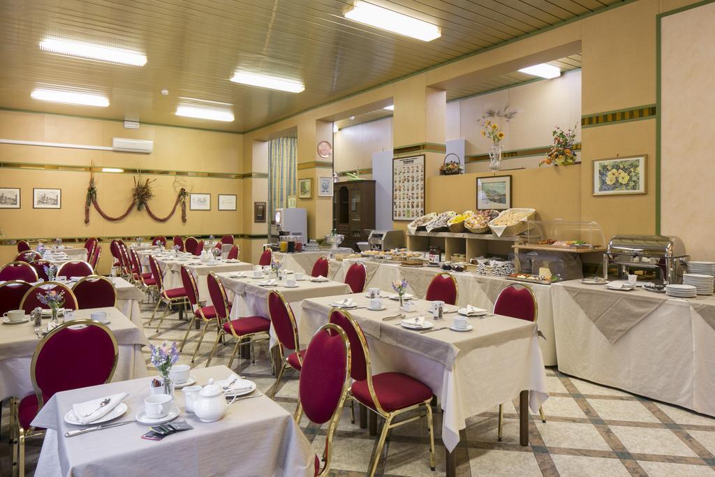 Hotel Falco D'Oro Tole Eksteriør billede